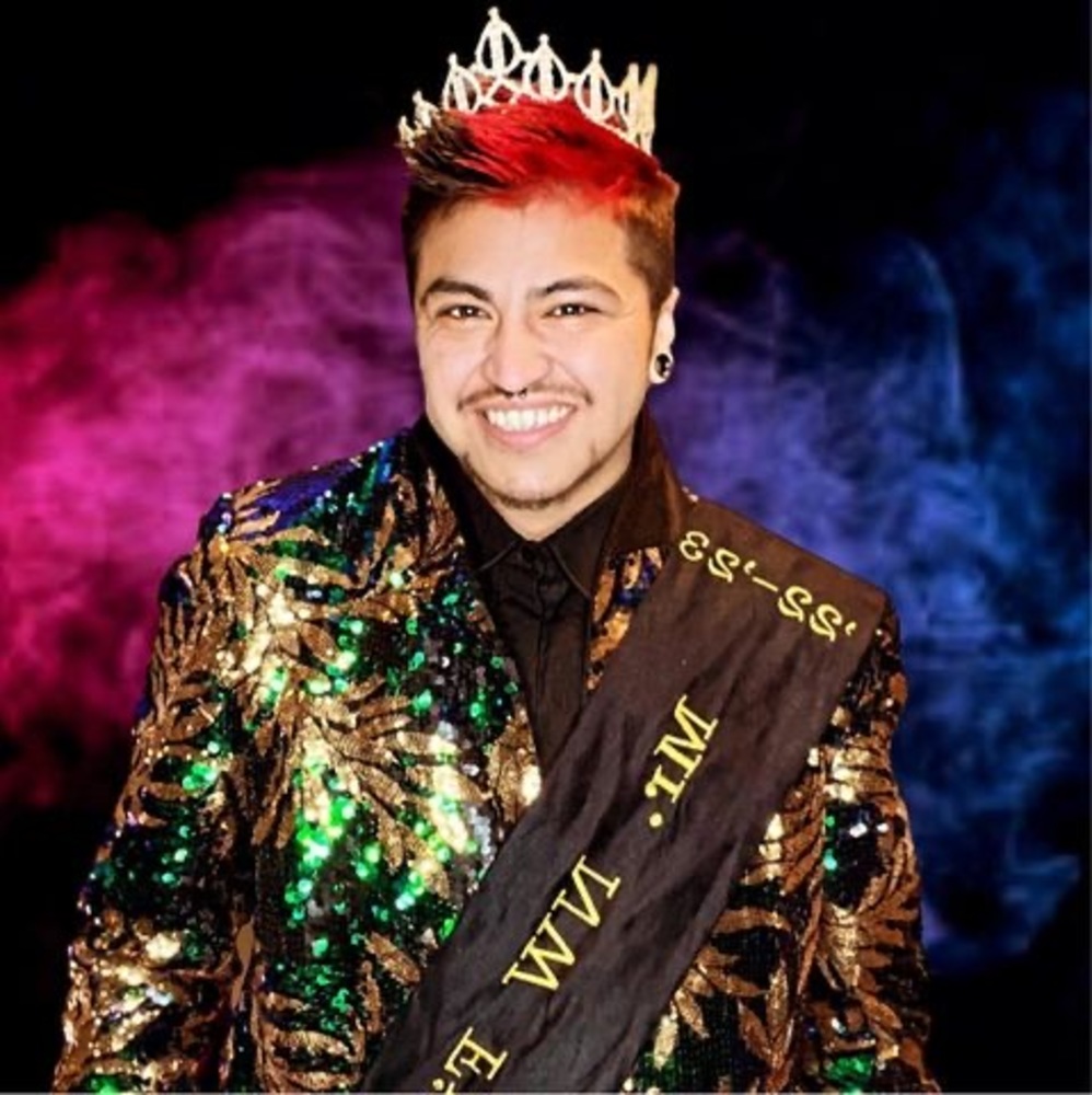 Meet your Posher, Diego